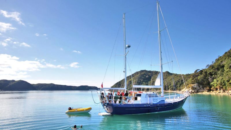 65ft-yacht-swim